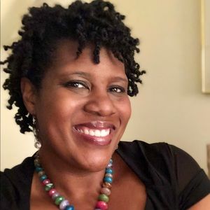 Meet your Posher, Monica